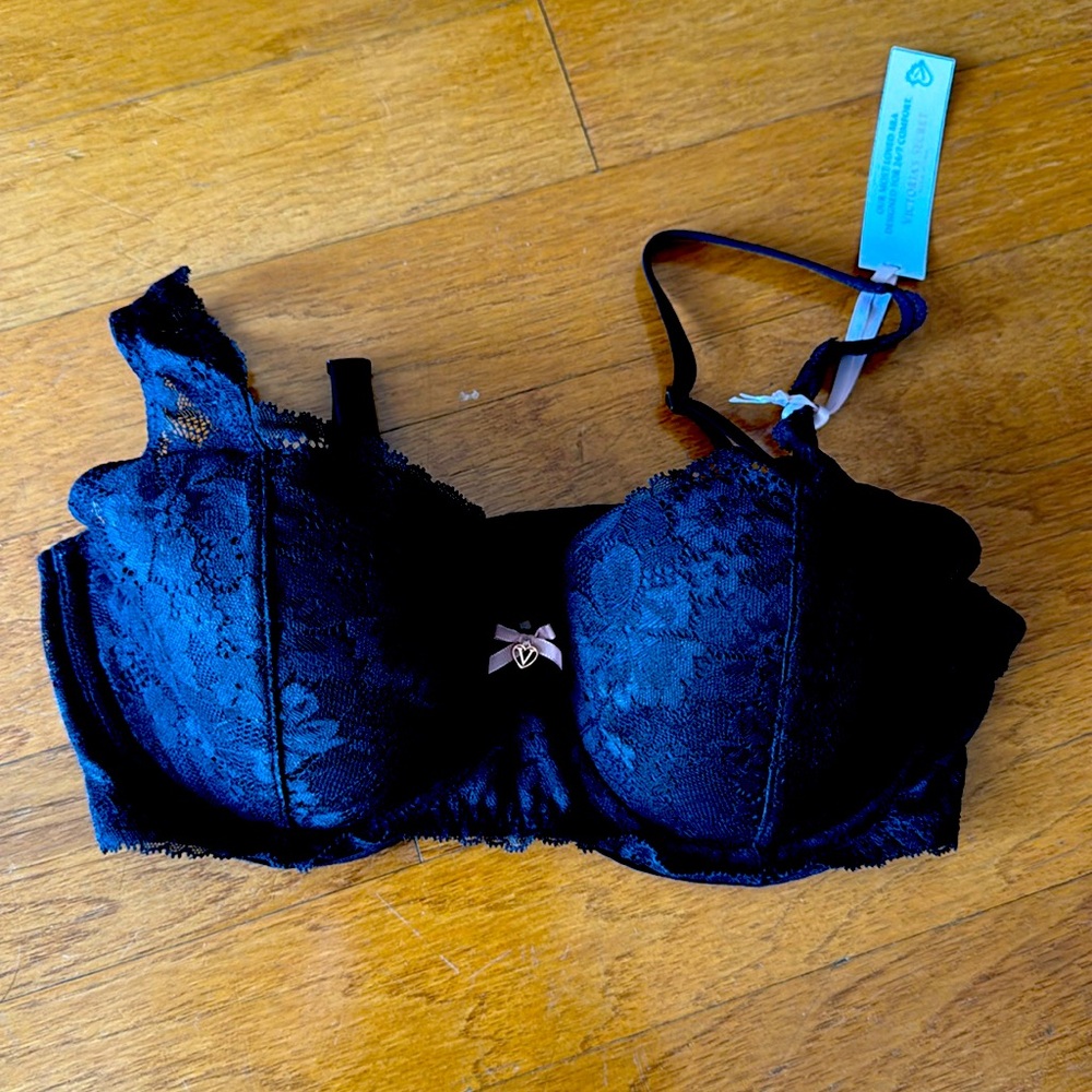 NEW Victoria's Secret Black Lace Body by Victoria Bra